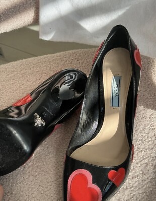 Red and Black Heart Prada Heels Patent Leather EU Size 40