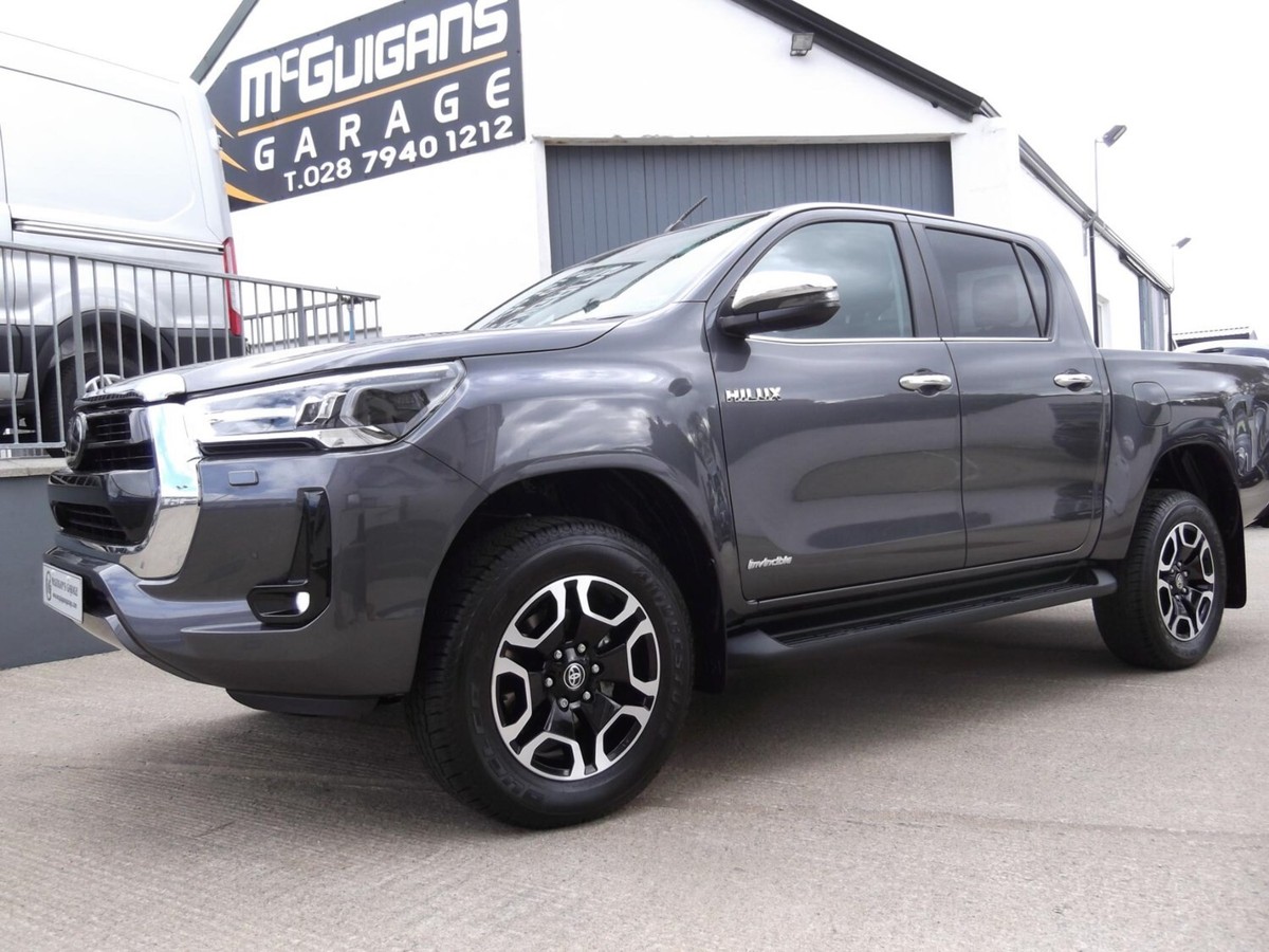 bridgestone 2023 toyota hilux gr 2656018