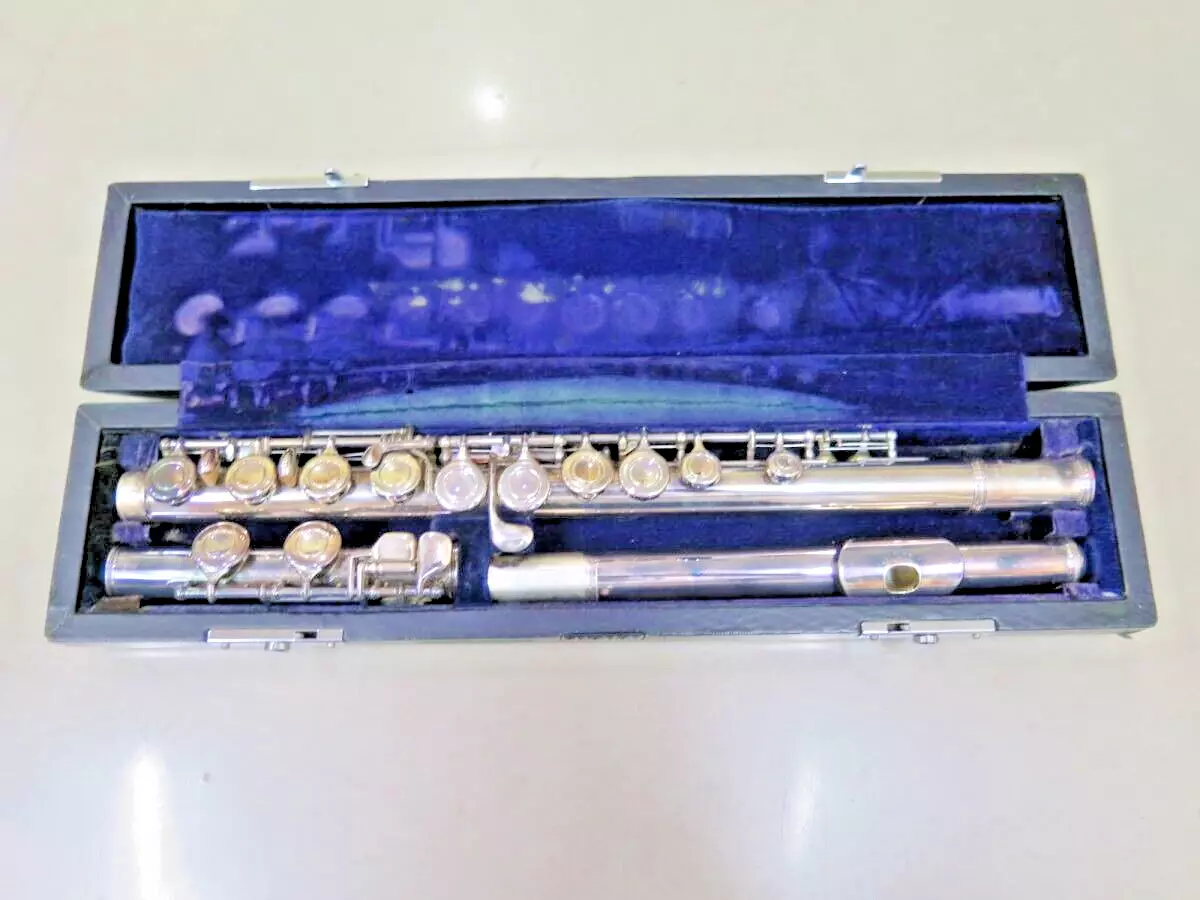 Yamaha Flute YFL-43 silver Musical instrument with Hard Case