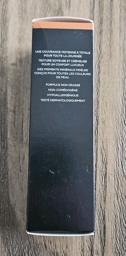 bareMinerals BarePro Performance Wear Liquid Foundation 1 oz. In Hazelnut 25 - Picture 5 of 7