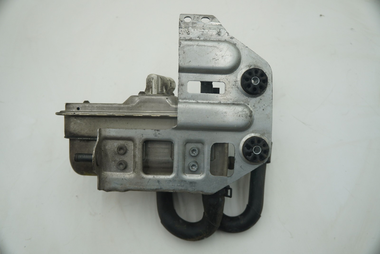 Electric Auxiliary Flow Heater Pump 64219363106 OEM BMW i8 2014-20