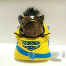 Vodka Pura Sangre Colección Talismán Mascota Figura Omamori Carreras de Caballos JRA