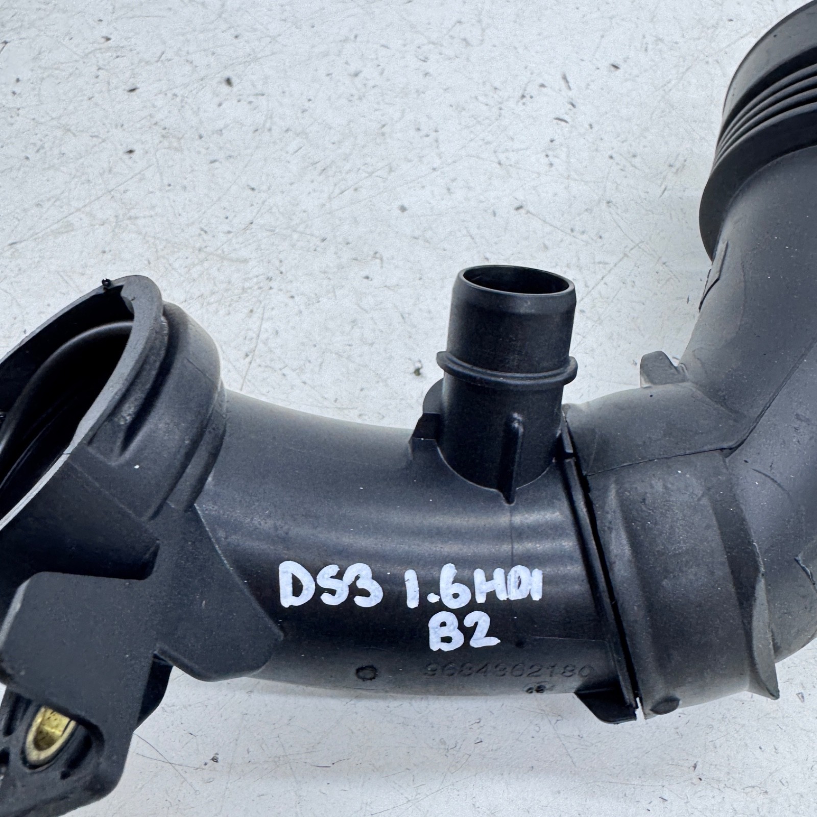 CITROEN DS3 MK1 AIR INTAKE PIPE 9684362180 1.6 HDI 9HP 09-16 thumbnail 3