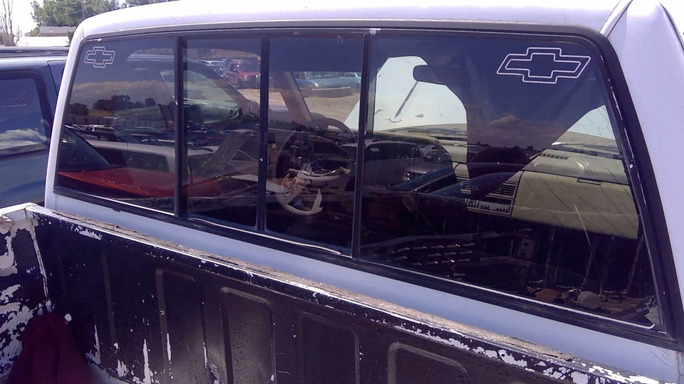 88-99 Silverado 1500 Vidrio Trasero Ventana Trasera Fabricante Original Deslizante Conjunto 12340485 Foto 4 de 4