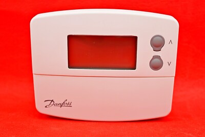 Danfoss TP5000-RF Wireless 5/2 Day Programmable Room Thermostat Only ...