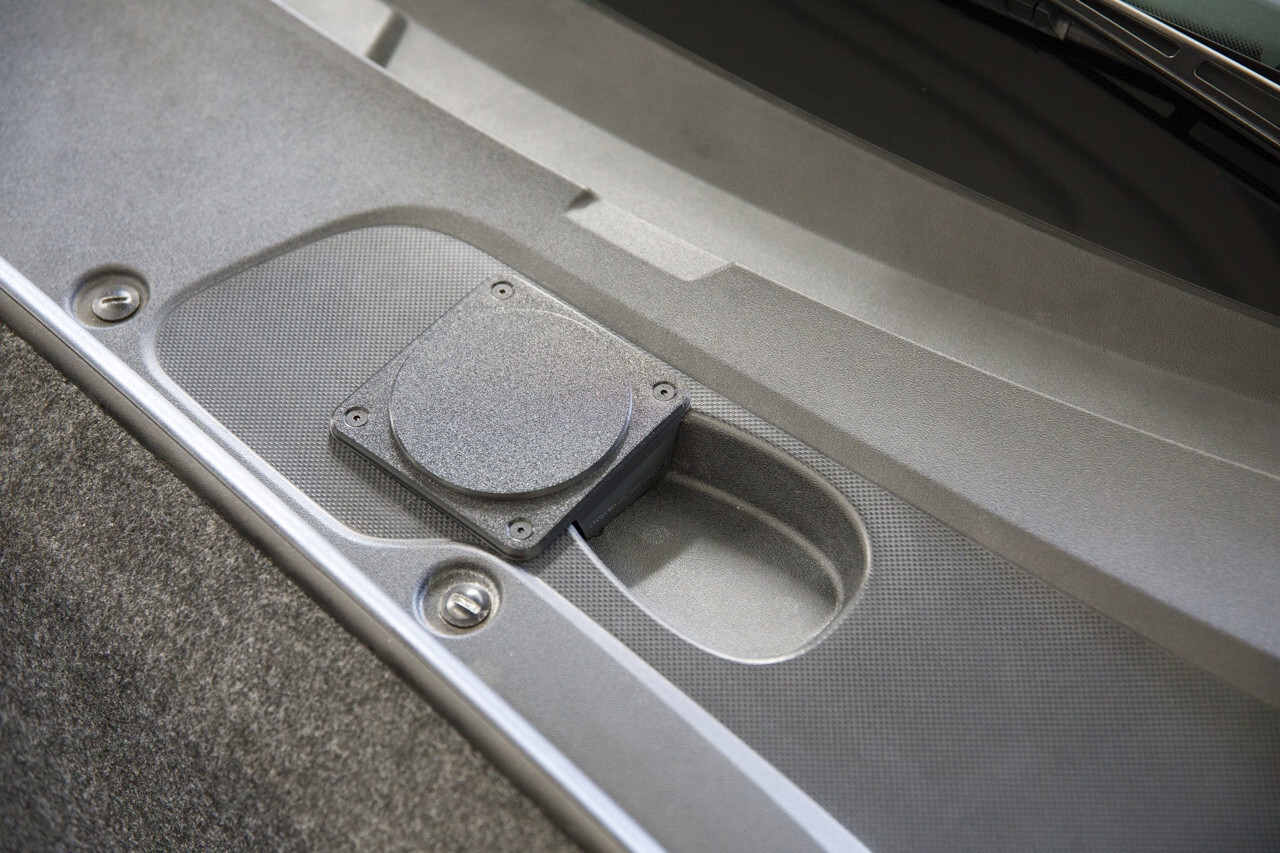 Audi R8 08-15 Brake Fluid Cap Portal Kit Access Panel by ESP