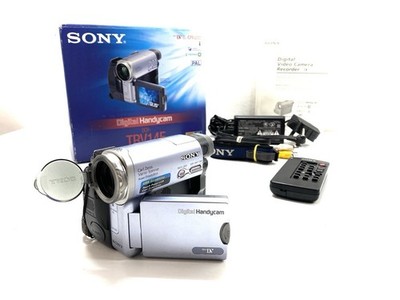 SONY DCR-TRV14E Mini DV Tape Digital Video Camera Handycam Complete BOXED SET