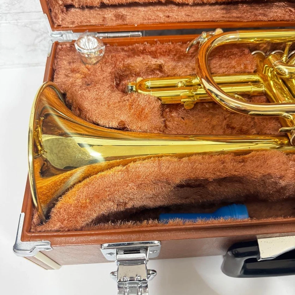 Instrumentos de latão YAMAHA YCR-2331 Bb Cornet mantidos com estojo rígido Japão - Imagem 3 de 4