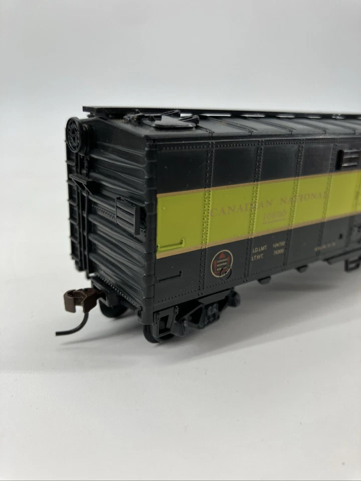 HO Scale 40' Box Car, Canadian National, Black & Green, #10600 - Image 2 of 4