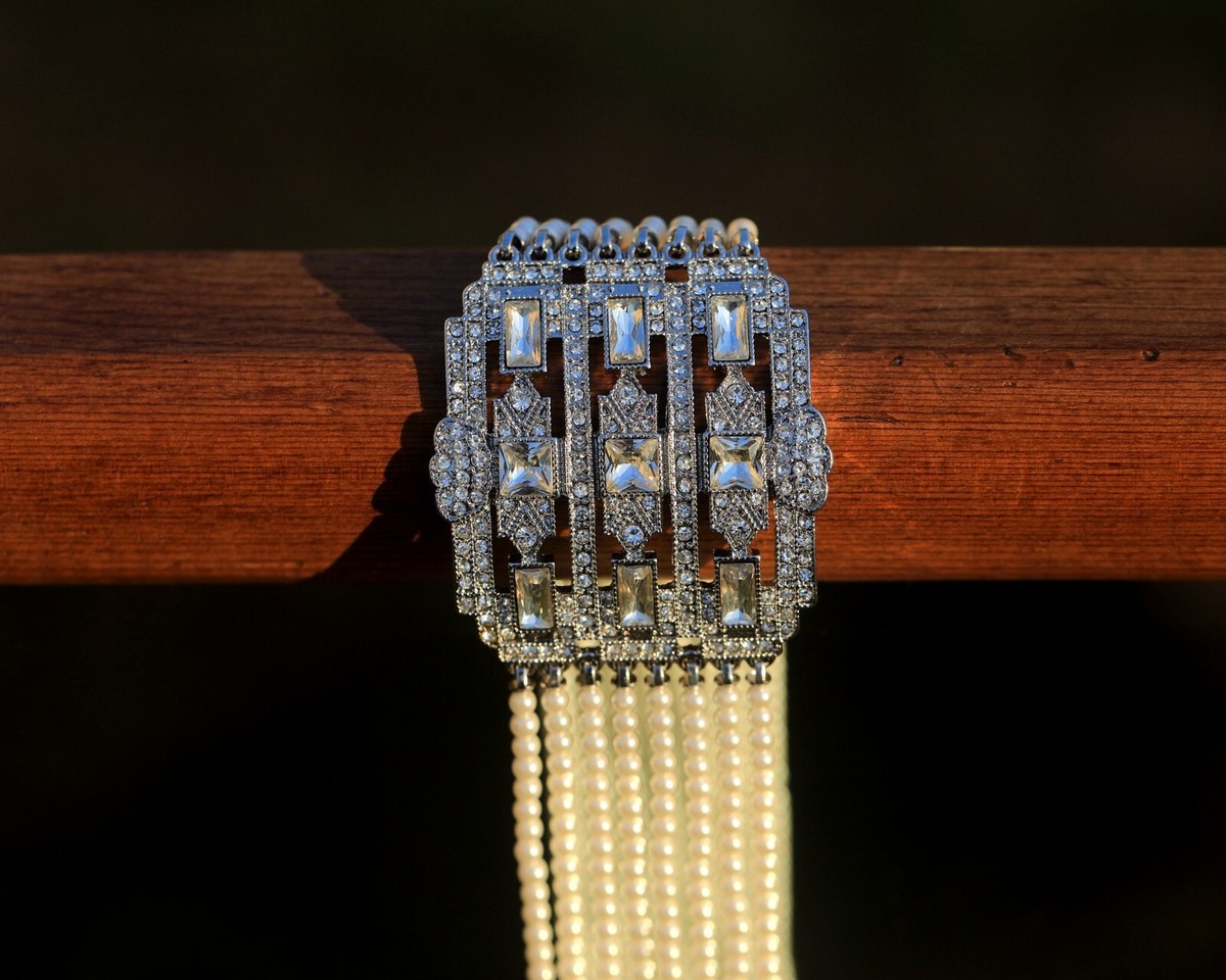 Collier Choker Ras Du Cou Argenté Avec Strass Et Perles Blanches - Style Art Déco, Neuf Sans Emballage