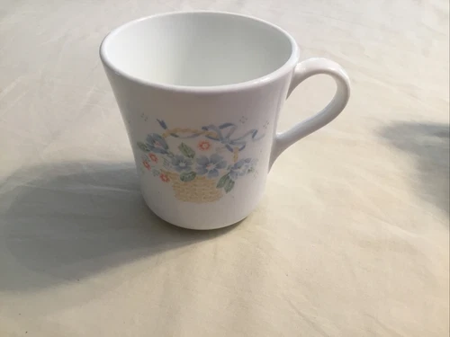 Vintage Corning Ware Cornflower Basket Coffee/ Tea Mug