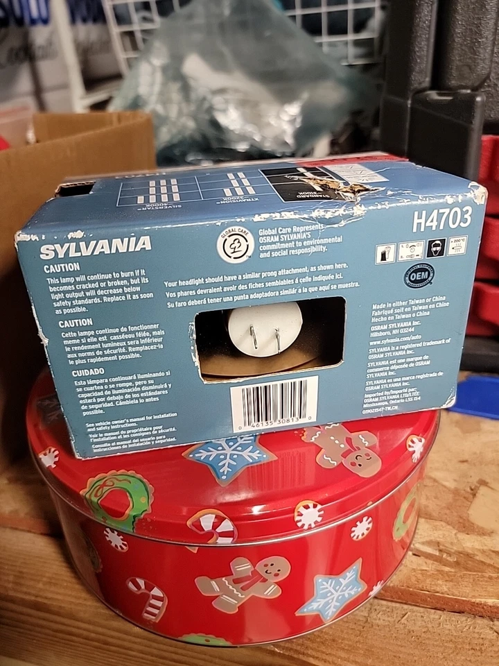 New Sylvania Halogen Basic H4703 Headlight Bulb OEM H4703.bx Foto 2 de 4