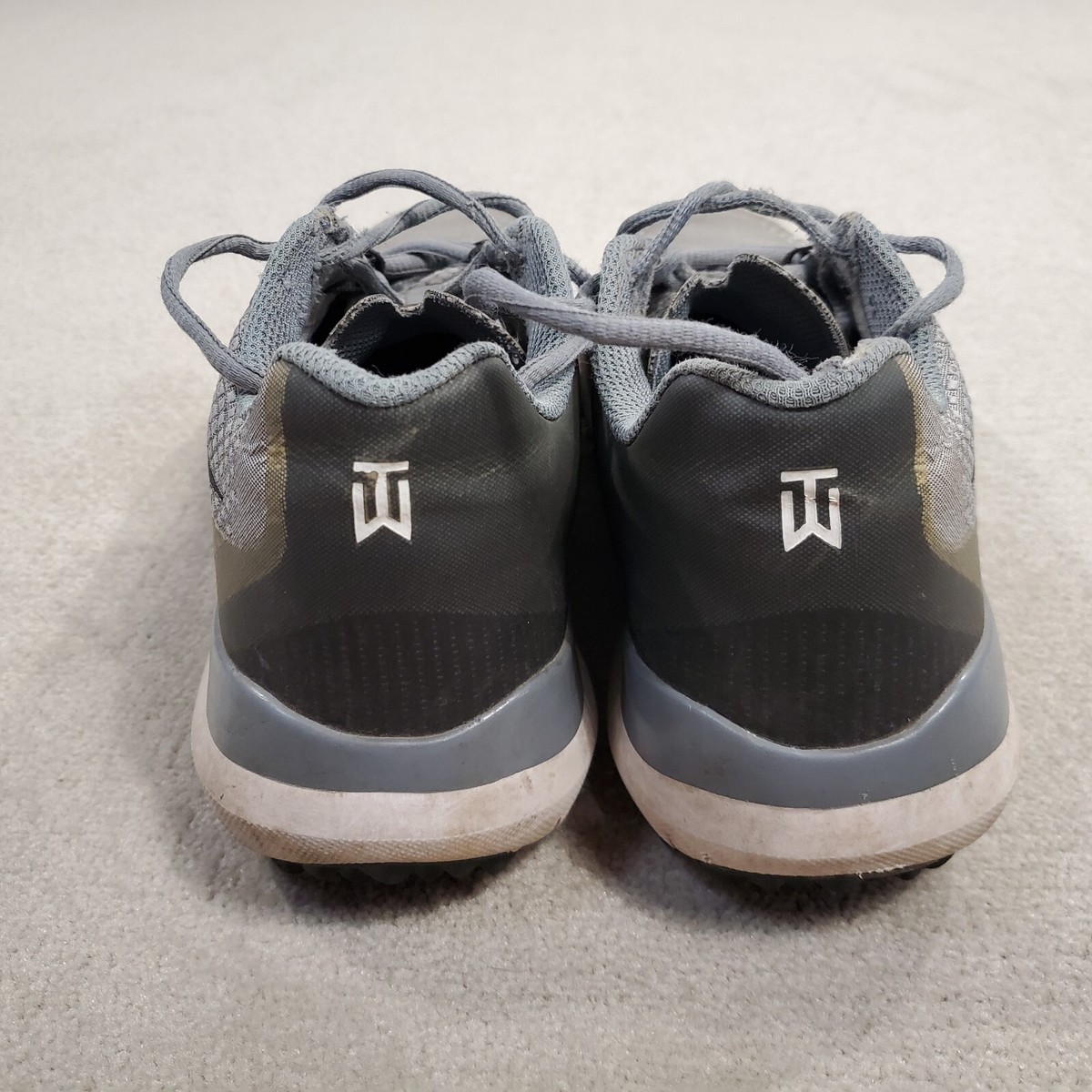 Nike Tiger Woods TW 15 Golf Shoes Men\'s Size 7 Gray Black No Insoles 704884 RARE Nike Tiger Woods TW15 Silver Golf Cleats Soft Spikes  main image 3
