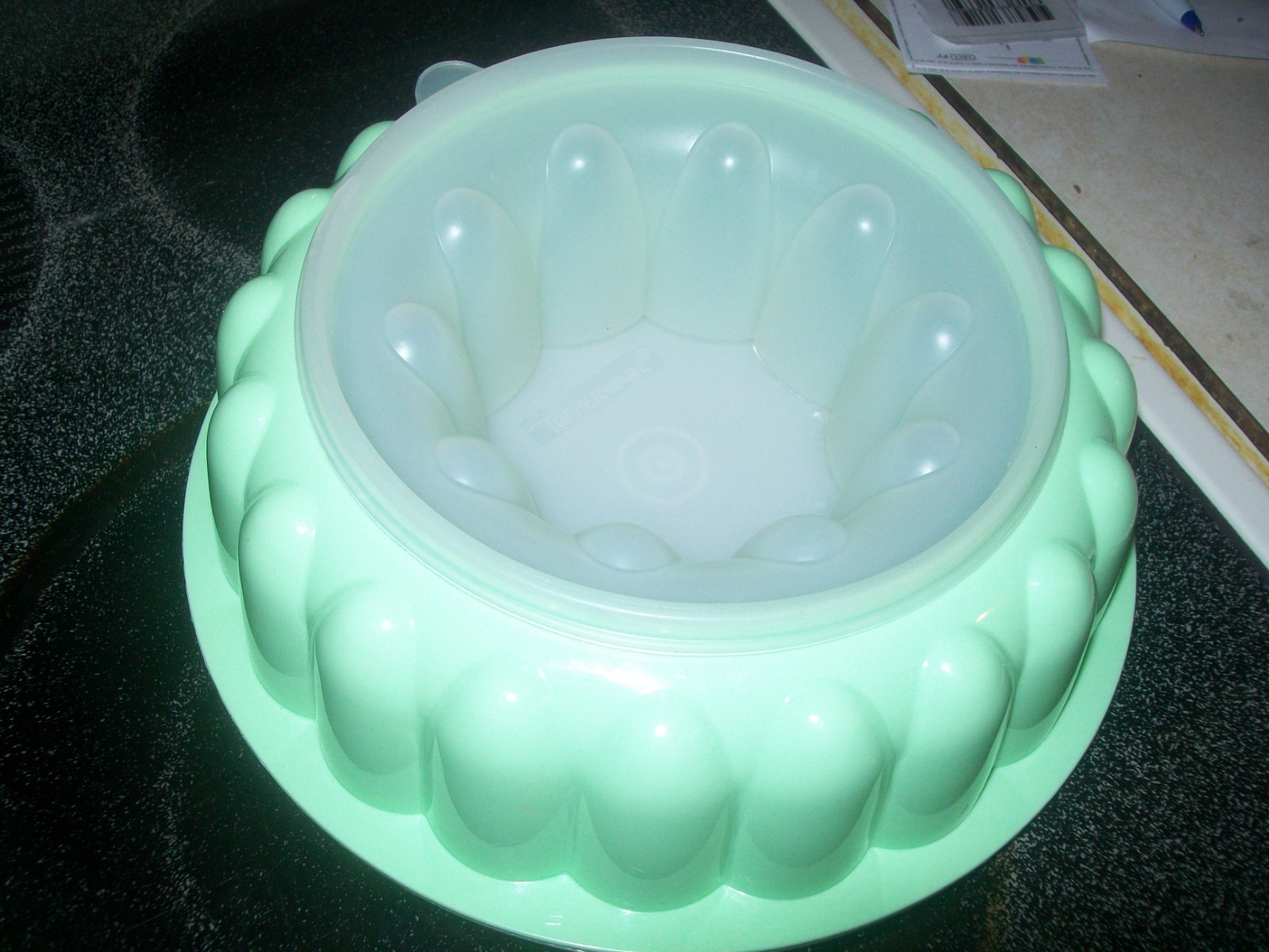 PREOWNED "TUPPERWARE' JELLO RING MOLD/ DESSERT RING MOLD 9" SEA GREEN LOOK eBay