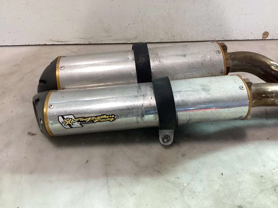 07-08 Yamaha R1 Two Brothers Racing Carbono M-2 Sistema Doble Deslizable Foto 2 de 4