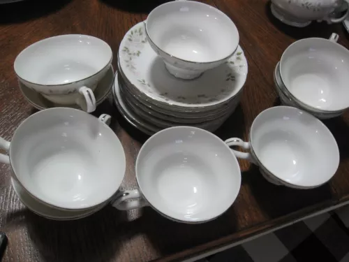 Vintage Sheffield Fine China Classic 501 -  8 tea / coffee cups and 8 saucers
