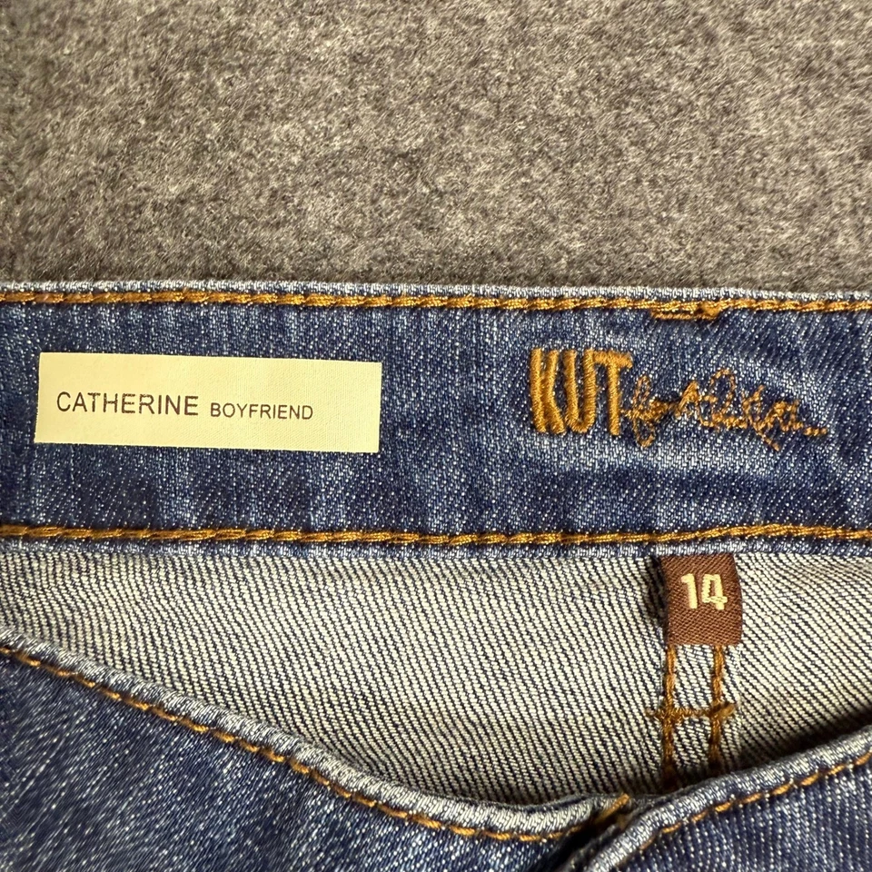 KUT from the Kloth Catherine Boyfriend Jeans Blue Wash Size 14 - Image 2 of 4