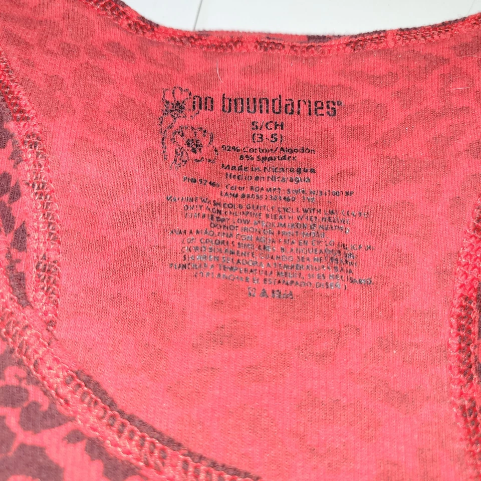 Lote de 3 regatas femininas sem limites/deb. Tamanho Pequeno, Médio - Imagem 2 de 4