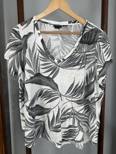 Tahari Shirt Womens 1X All Linen Palm Leaf Top Tropical Beachy Coastal Blk White