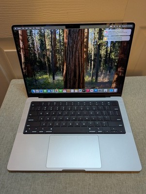 Apple MacBook Pro 2023 14'' M2 Pro 10C CPU 16C GPU 32GB 512GB Silver - Excellent