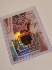 2022 Panini Select UFC Alexander Volkanovski Silver Sparks Patch #SP-AVK
