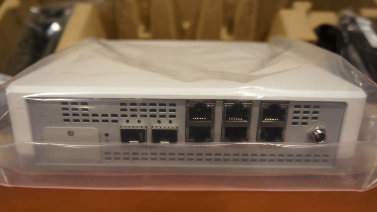 Dell EMC SD-WAN Edge 610 - Acquista Su - Foto 2