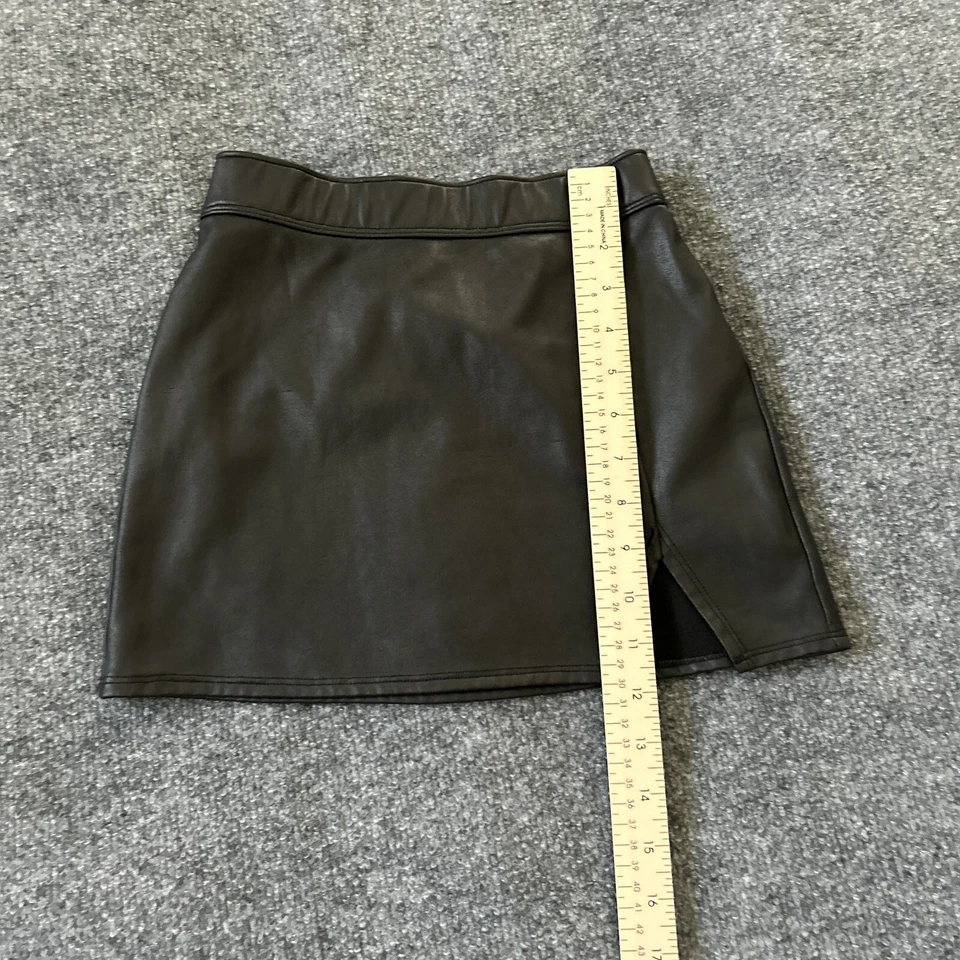 Minifalda negra abertura lateral Abercrombie Kids talla 7 Foto 4 de 4