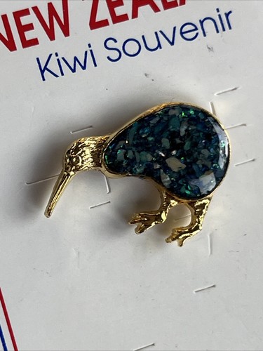Vintage New Zealand Paua Abalone Shell Tiny Petite Kiwi Bird Brooch Or Pin - Picture 12 of 23