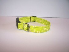 Wet Nose Designs Sweet Daisy Dog Collar on Lime Spring Summer Flowers Floral