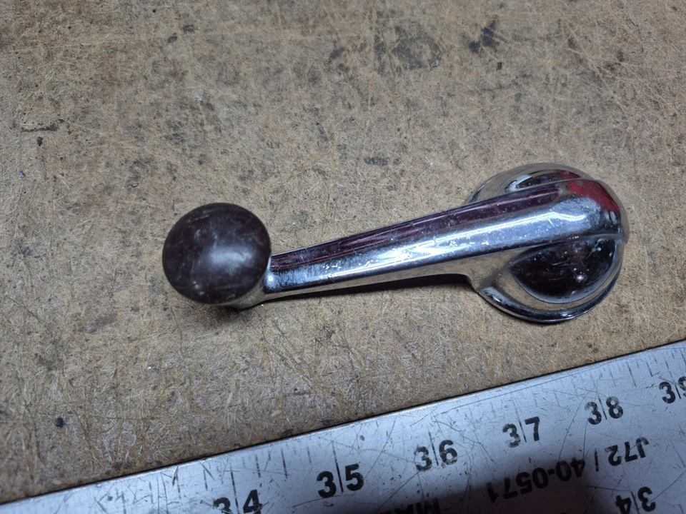 Manivela de ventana para camioneta Chevy Chevrolet GMC 1947-1966 Foto 2 de 4