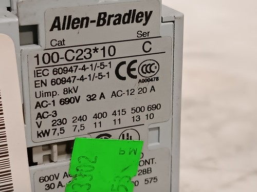 Allen-Bradley 100-C23*10 (ser. C) Contattore, 3 poli, morsetti a vite, bobina 120v - Foto 2 di 10