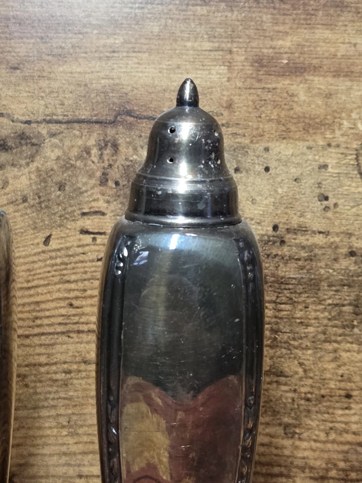 Juego de cocteleras de sal y pimienta de plato de plata Rogers Oneida de colección 1881 Foto 2 de 4