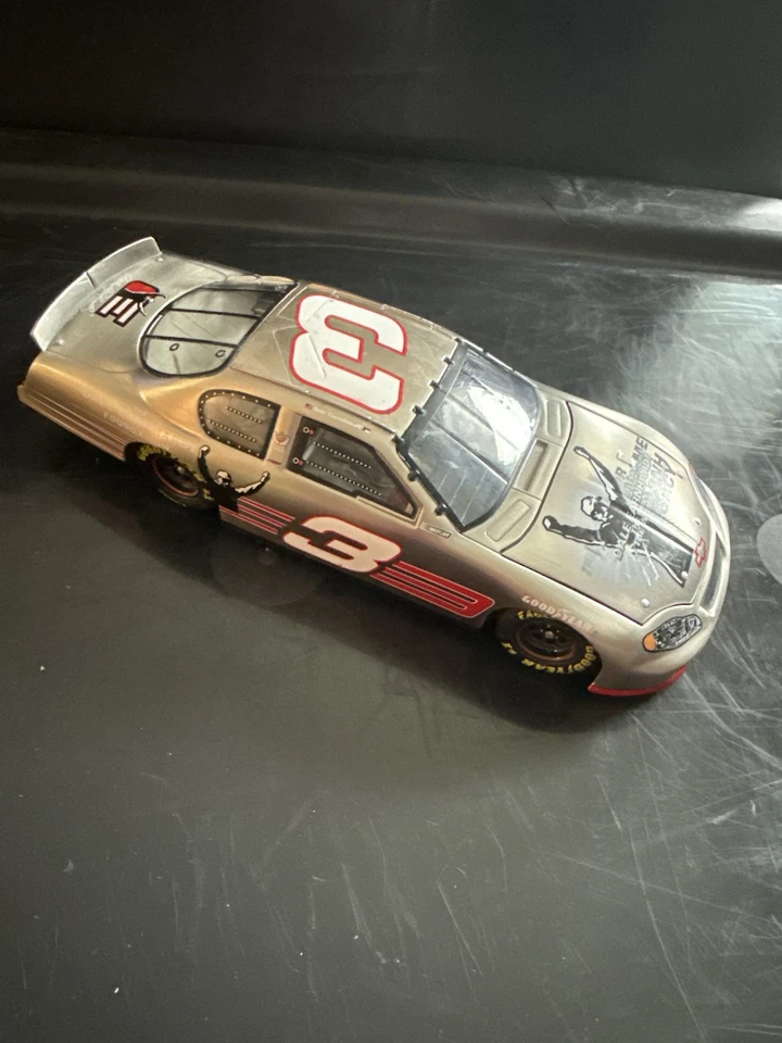 Автомобильный набор Dale Earnhardt Foundation 1:24 2 матовый металл и черный 2003 - Изображение 4 из 4
