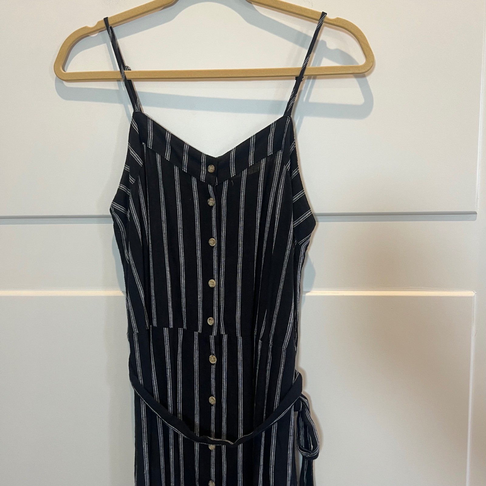 Universal Thread Women's Medium Striped Button Fr… - image 2