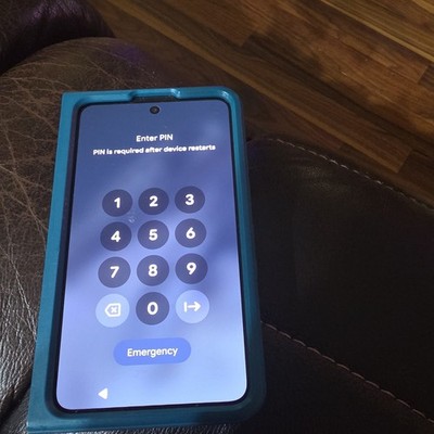 Google Pixel Fold Fully Unlocked - 256GB - 7.6in - Used