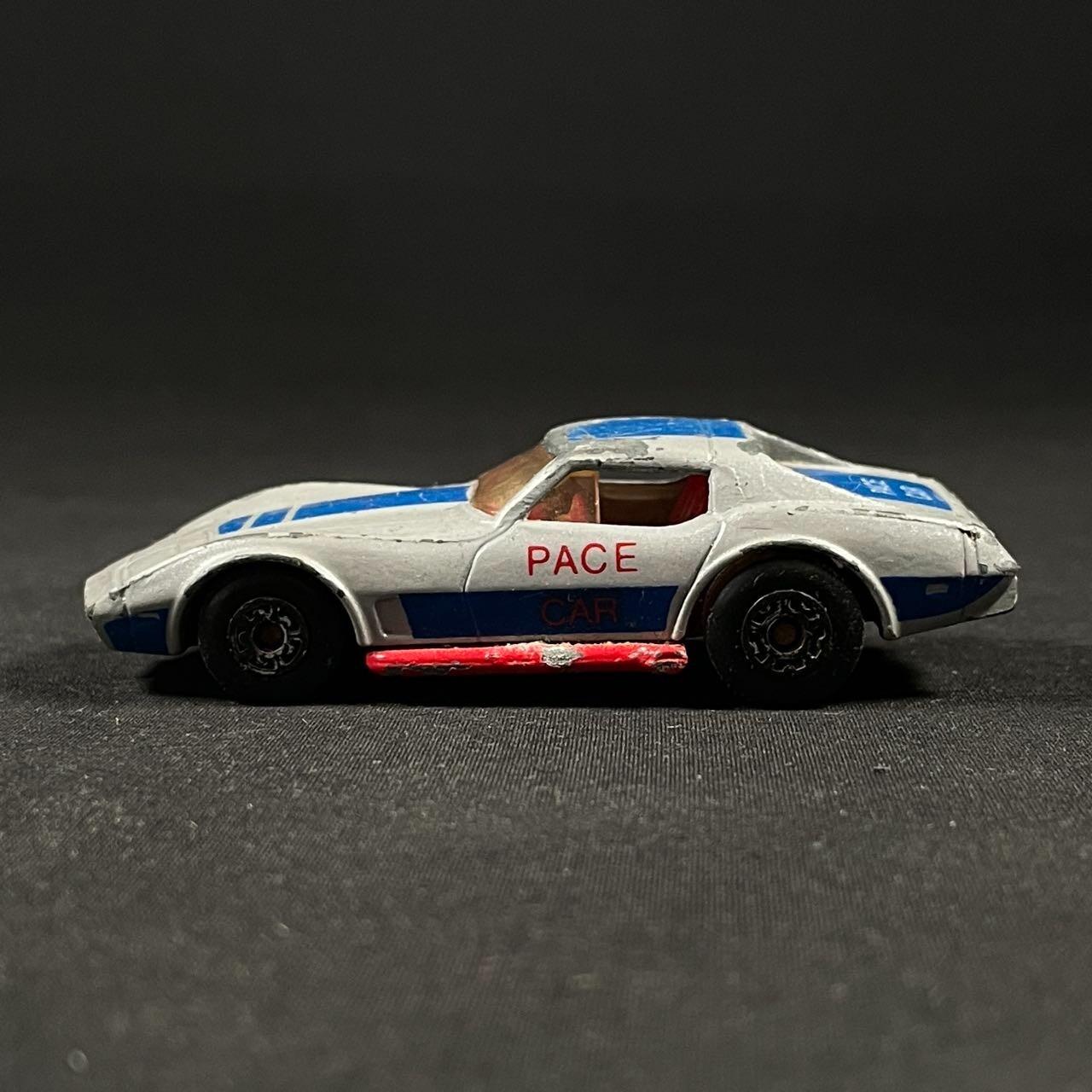 Picture 2 of 8