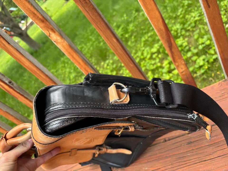 Wilson NHL Hockey Ejecutivo Cuero Maletín Bolso Mensajero Negro Tostado 16" Foto 4 de 4