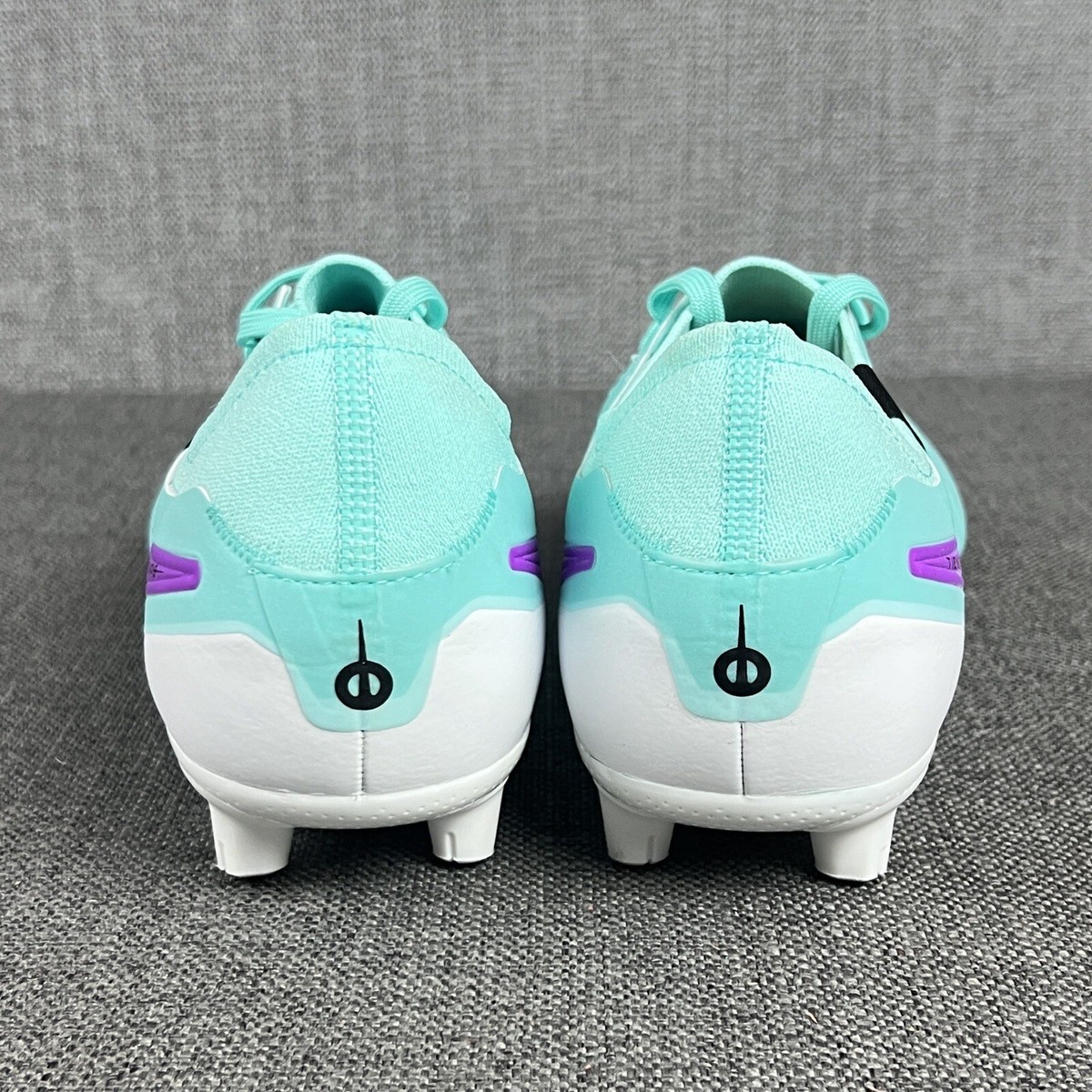 Nike Tiempo Legend 10 Pro HG Hyper Turquoise DV4332-300 Mens Size 8 Nike Tiempo Legend 10 Pro Hg Hyper Turquoise-Black-Fuchsia  main image 2