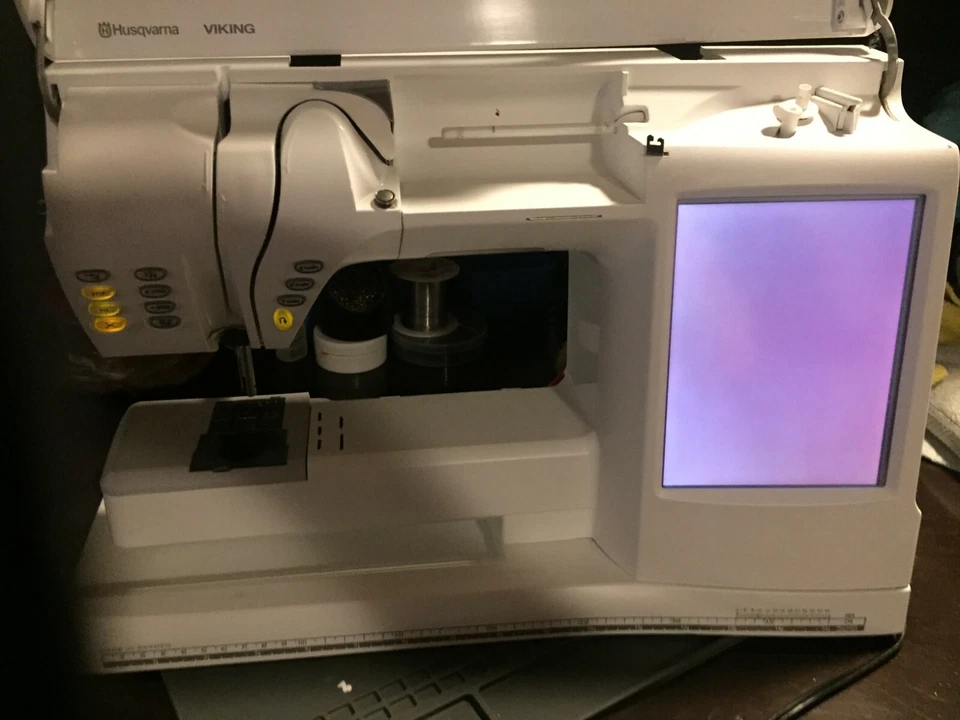 Husqvarna Viking Designer SE Sewing Machine Flashing Light Board -REPAIR SERVICE - Image 4 of 4