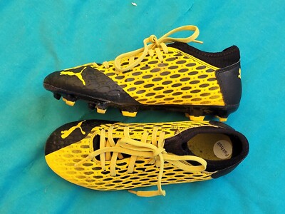 Puma Boys Futura 5.4 HG Jr Football Boots Size 4C US/ UK 3 / EUR 35.5