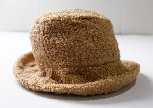 GB Girls Girl's Classic Simple & Soft Sherpa Bucket Hat CL8 Beige One Size NWT - Picture 5 of 6