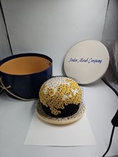 Vintage Jordan Marsh Co 40-50s Woven hat White Flower velvet Original Box