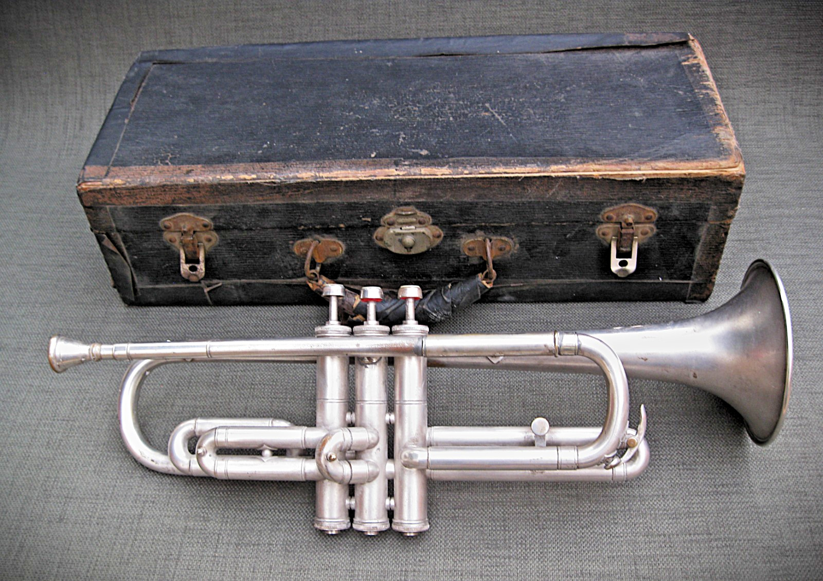 Vintage 1925 Cavalier Trumpet – Martin Elkhart Build – Orig. Case & Mouthpiece