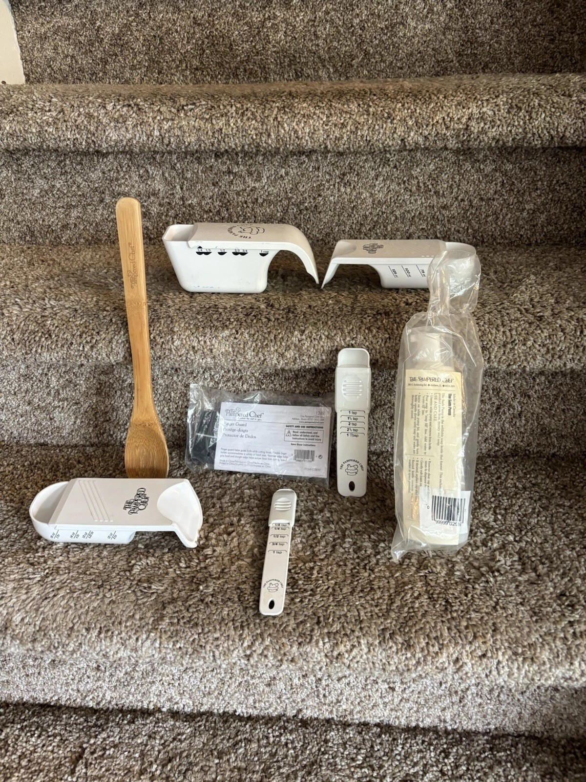 Pampered Chef Bundle ~ Measuring Cups & Spoons, Finger Guard, The Suds Pump & Wo