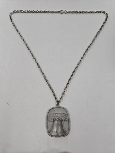 Vintage Pewter Pendant Necklace Of The Liberty Bell. Unbranded - Picture 2 of 4