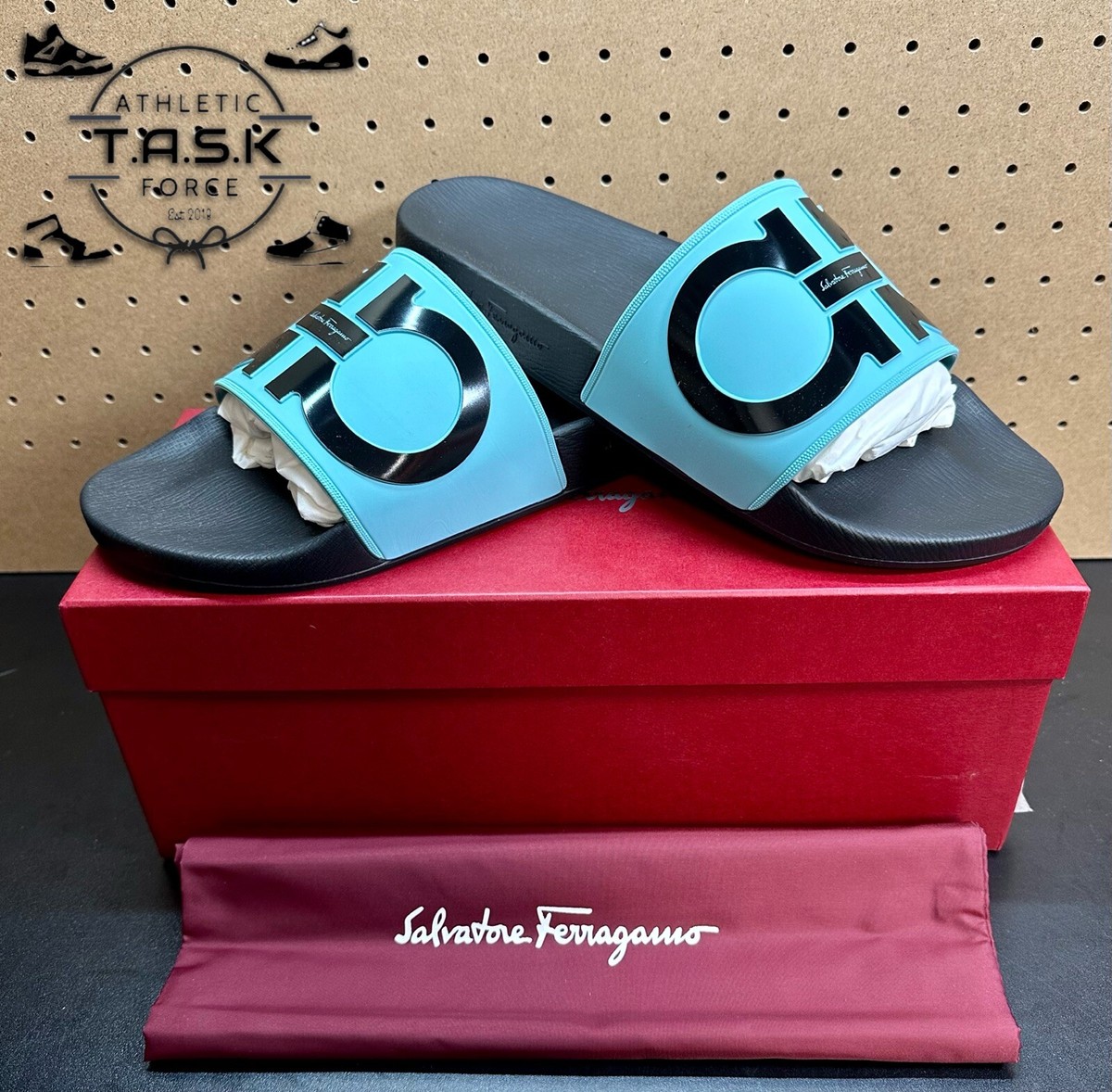 NEW Salvatore Ferragamo Pool Slides Groove 2 TURQUOISE Sz 9  display picture 1