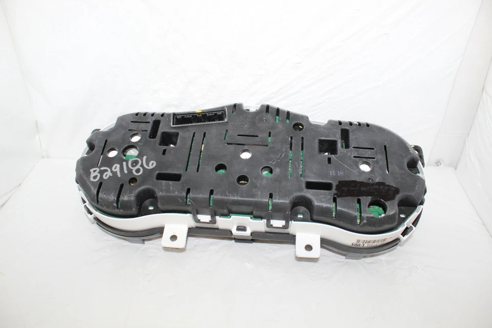 Cuadro de instrumentos velocímetro medidor panel de instrumentos Kia Optima 2011 51.406 millas Foto 4 de 4