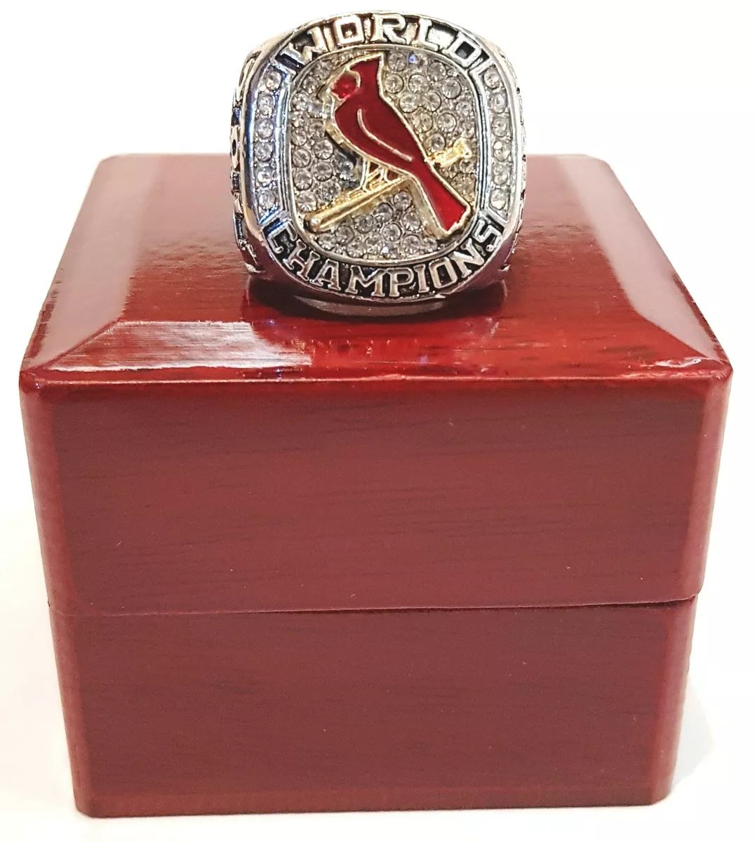 The St. Louis Cardinals Replica Ring of the 2011 World Championship ring