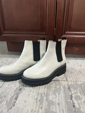 Marc Fisher PIRRO Ivory Leather Round Toe Pull On Lug Sole Chelsea Boots Size 6M