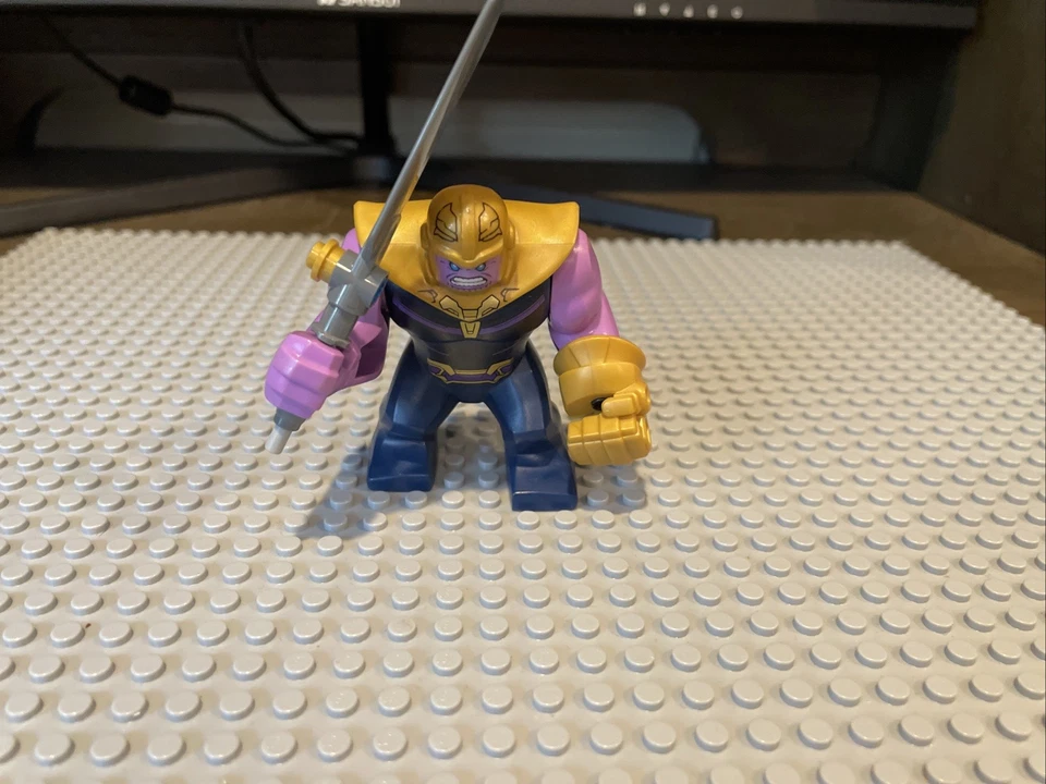 Lote Lego Marvel (1 Thanos + 2 Hulk’s) *Estado Prestina Foto 4 de 4